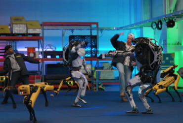 Вечеринка с роботами Boston Dynamics: американский бренд выпустил яркую рекламу (видео)