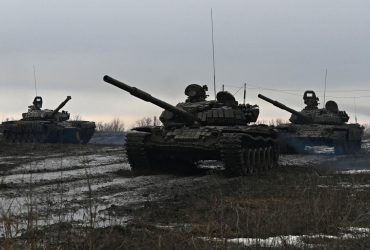 Коли танки вже на Донбасі: в РФ відзначилися цинічною заявою про введення військ в ЛДНР