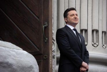 Ну, ти зрозуміла…: Зеленський натяками привітав дружину з днем народження