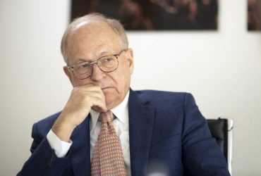 Ишингер упрекнул Берлин за его позицию по поставкам оружия Украине