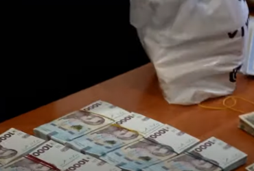 Співучий депутат Київради Трубіцин попався на хабарі в понад мільйон гривень (відео)