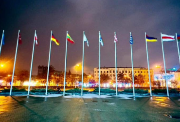 Білорусь назвала заміну прапора у Дніпрі актом державного вандалізму і вимагає вибачень