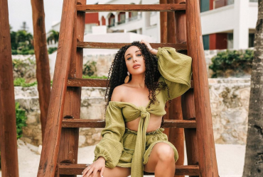 Ужасная рвота и обморок: известную украинскую певицу скосил Омикрон