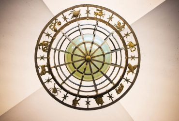 Повезет по-крупному: опубликован гороскоп на неделю для всех знаков Зодиака