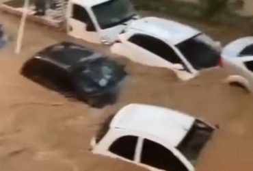 Рио-де-Жанейро накрыло масштабное наводнение: погибли более 20 человек (фото, видео)