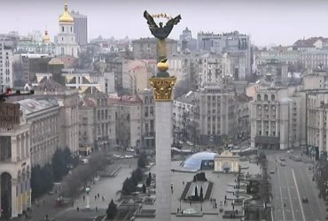 У стрімі Reuters з Майдану прорекламували гараж на Соломі від посольства РФ (відео)