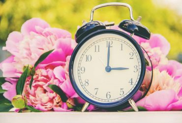 Названо поради, які допомагають пережити переведення годинника без стресу