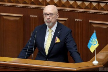 Україна отримає додаткові протикорабельні системи та MLRS - Резніков