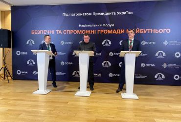 Вони трошечки дивні: Данілов прокоментував інформацію про розстрільні списки РФ