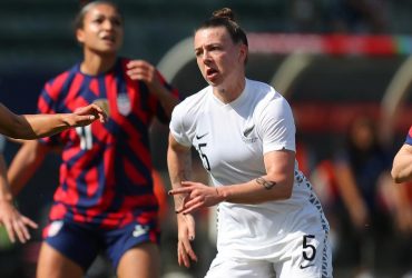Curiosity of the year: Liverpool player scored three times in her own net in the first half (video)