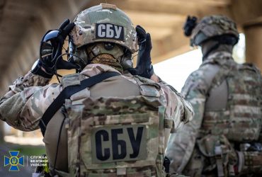 СБУ знешкодила злочинне угруповання, яке організовувало виїзд до РФ українців призовного віку