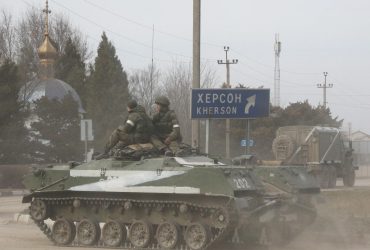 Русские перемещают в Херсон резервы, готовятся к обороне из-за приближения ВСУ