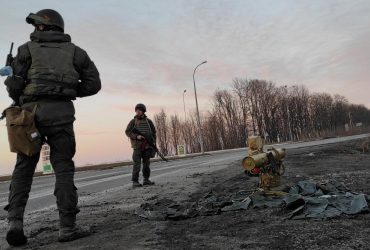 На Харківщині у Дергачах та Печенігах  ЗСУ і тероборона відбивають наступ ворога