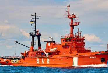 Россия захватила гражданское спасательное судно у острова Змеиный