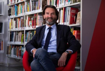 Крихітний пеніс: письменник Бегбедер звернувся до громадян РФ із закликом зупинити Путіна