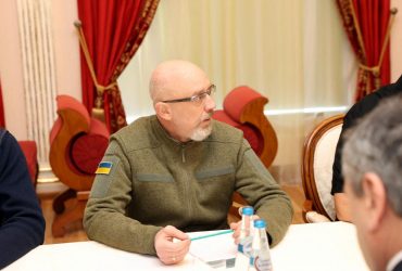 Варіантів на 24 лютого вже не існує: Резніков озвучив нову умову для переговорів з РФ