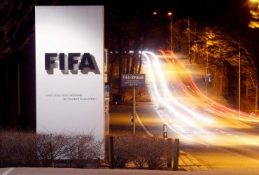 ФІФА і УЄФА відсторонили російські команди від міжнародних змагань