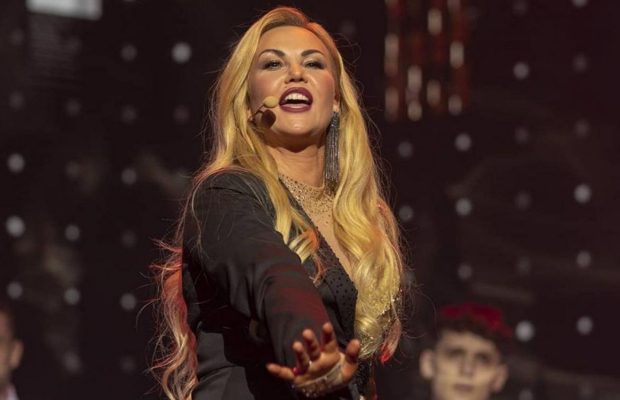 "Тупо не віддають гроші": Камалія потрапила у скандал з невиплатою гонорарів (фото)