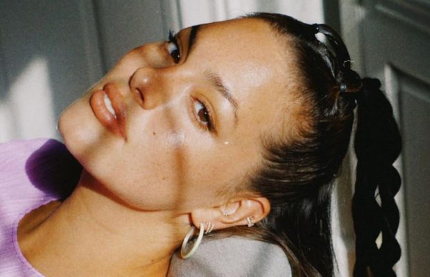 "Мої хлопчики": відома плюс-сайз модель вперше показала своїх близнюків (фото)