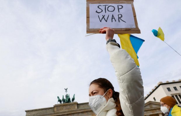 На площах понад 15 міст світу відбудеться трансляція благодійного телемарафону на підтримку України Save Ukraine – #StopWar