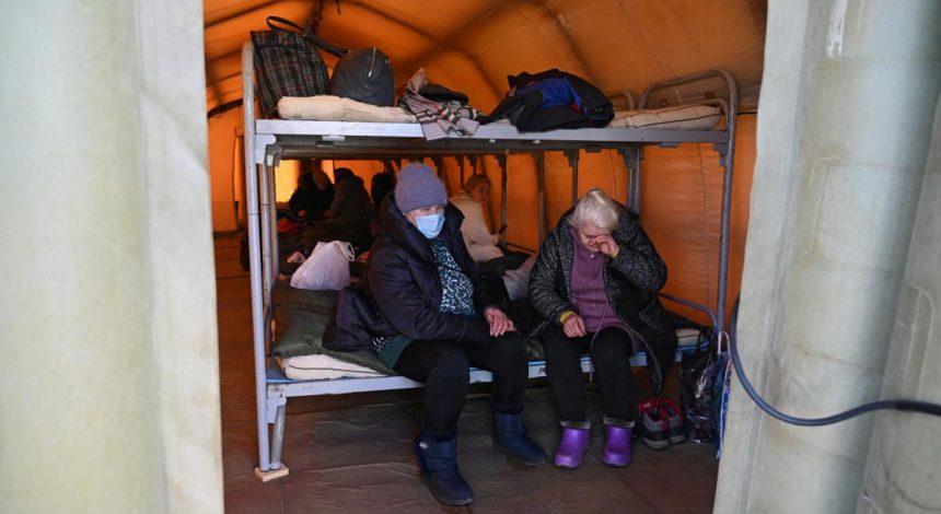 Як житимуть евакуйовані до Ростовської області жителі "ЛДНР": Reuters публікує фото
