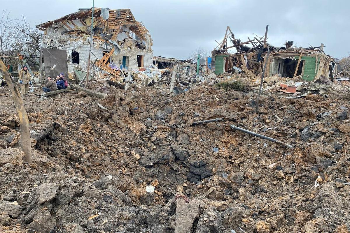 У результаті ворожої атаки на Харківщині загинули три особи, зруйновані будинки / facebook.com/ДСНС України У результаті ворожої атаки на Харківщині загинули три особи, зруйновані будинки / facebook.com/ДСНС України