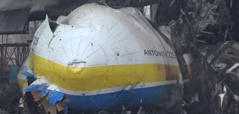 Украинский самолет "Мрія" после атаки оккупантов / Фото - Останній Блокпост, t.me