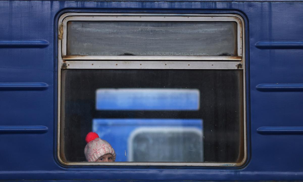 На Харківщині можуть розширити зону евакуації / фото REUTERS На Харківщині можуть розширити зону евакуації / фото REUTERS