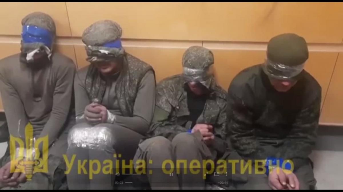 Пленные россияне исполнили гимн Украины / скриншот