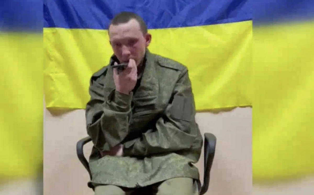 Пленный россиянин уже не стреляет в украинцев / Скриншот
