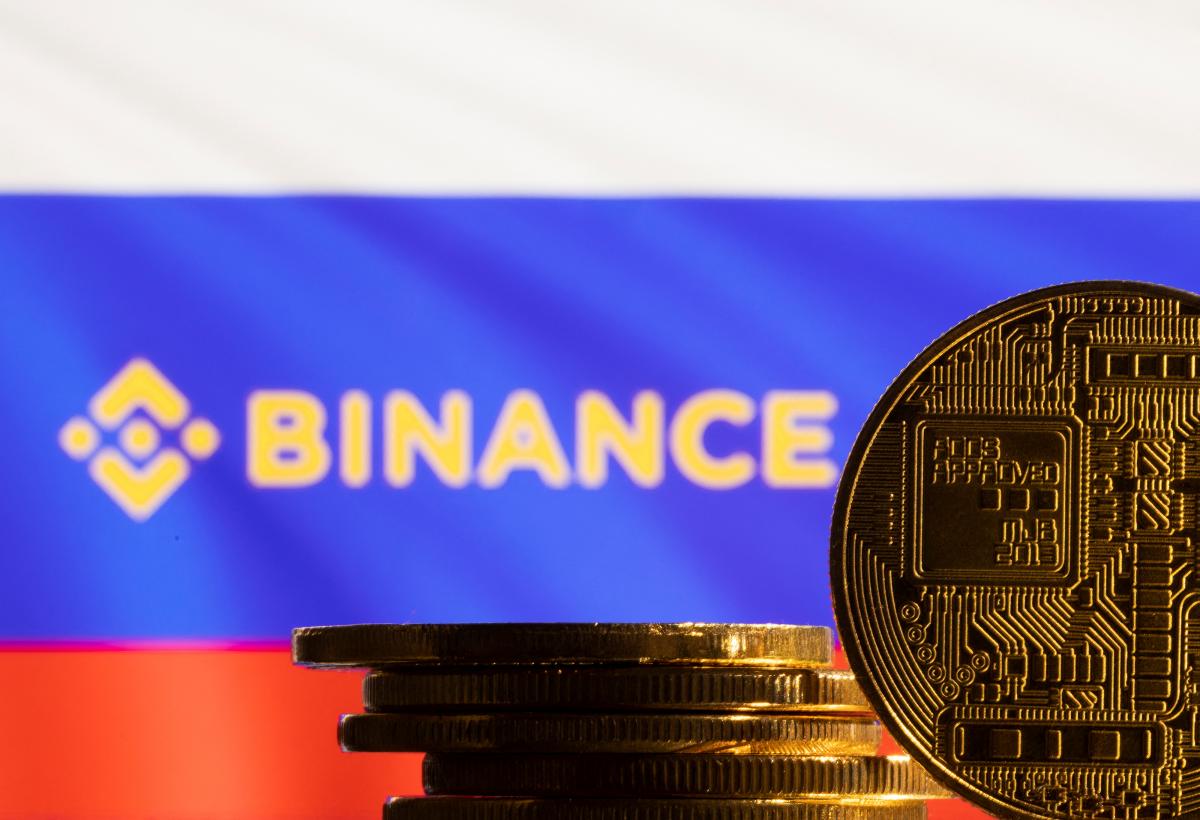 Binance блокирует работу с картами Visa и Mastercard в России / фото REUTERS Binance блокирует работу с картами Visa и Mastercard в России / фото REUTERS