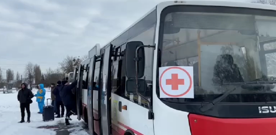 Евакуація із Сум продовжиться: сьогодні з 9.00 до 21.00 працюватиме гуманітарний коридор - ОП Евакуація із Сум продовжиться: сьогодні з 9.00 до 21.00 працюватиме гуманітарний коридор - ОП