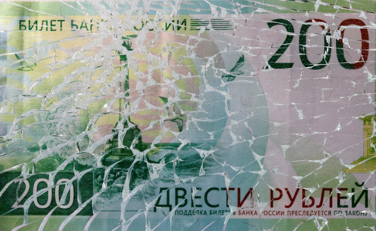 Экономика РФ пробуксовывает, но не рушится: что сдерживает крах путинского режима, – The Economist Экономика РФ пробуксовывает, но не рушится: что сдерживает крах путинского режима, – The Economist