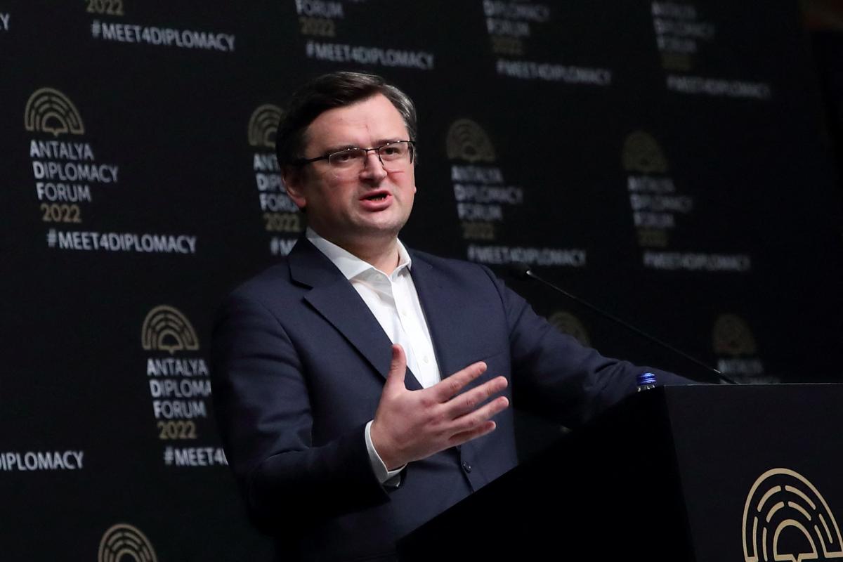 Кулеба отреагировал на угрозы Венгрии заблокировать начало переговоров о вступлении в ЕС / Иллюстрация REUTERS
