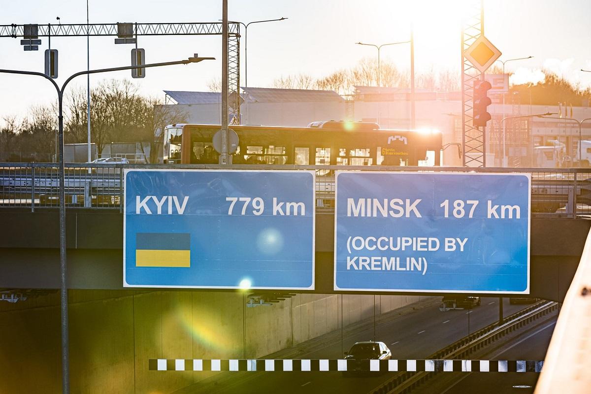 У коментарях українці та білоруси подякували Шімашюсу за допис та новий знак / фото facebook.com/SimasiusRemigijus У коментарях українці та білоруси подякували Шімашюсу за допис та новий знак / фото facebook.com/SimasiusRemigijus