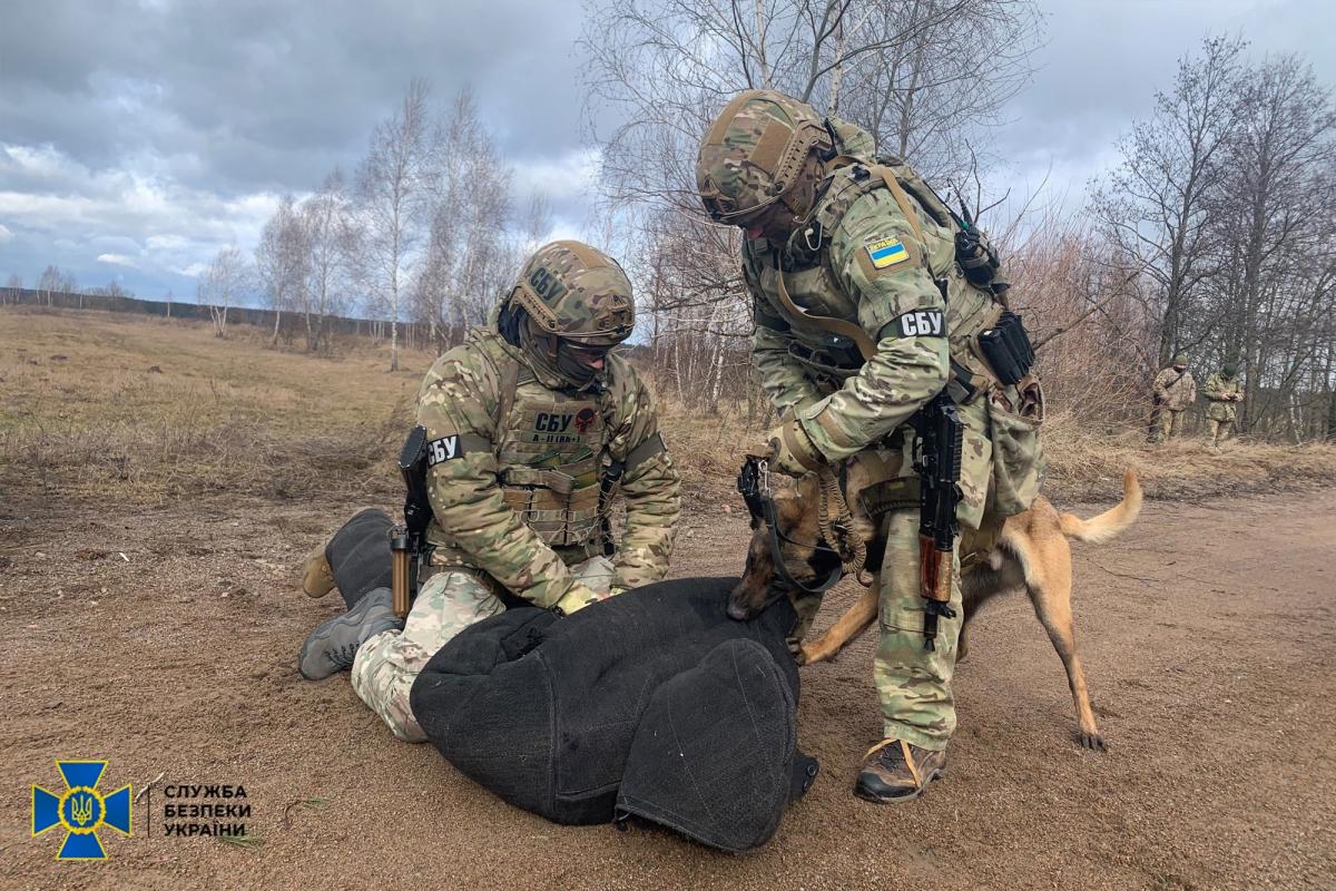СБУ запобігла ракетному удару по об'єкту Нацгвардії і розкрила зрадників на Київщині/ фото facebook.com/SecurSerUkraine СБУ запобігла ракетному удару по об'єкту Нацгвардії і розкрила зрадників на Київщині/ фото facebook.com/SecurSerUkraine