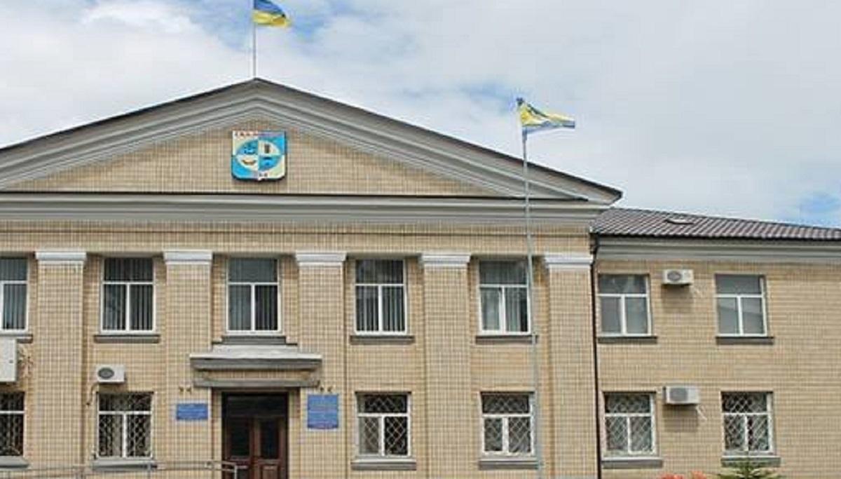 Підірвано машину Віталія Булюка / фото facebook.com/skadovskrada/ Підірвано машину Віталія Булюка / фото facebook.com/skadovskrada/