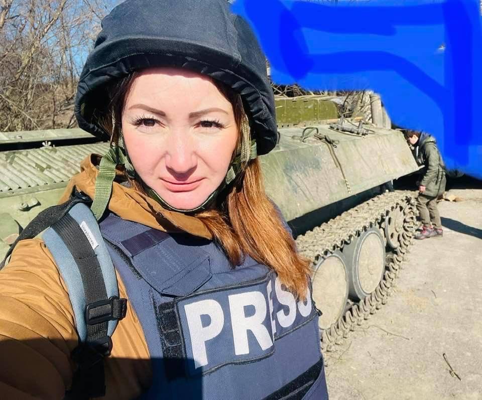 Знімальна група ТСН потрапила під обстріли / фото 1+1 Знімальна група ТСН потрапила під обстріли / фото 1+1