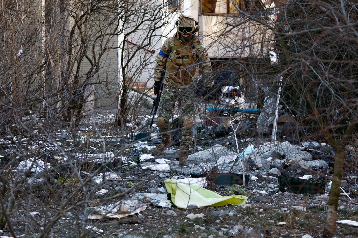 Противник атаковал наших воинов в четырех регионах / фото REUTERS Противник атаковал наших воинов в четырех регионах / фото REUTERS