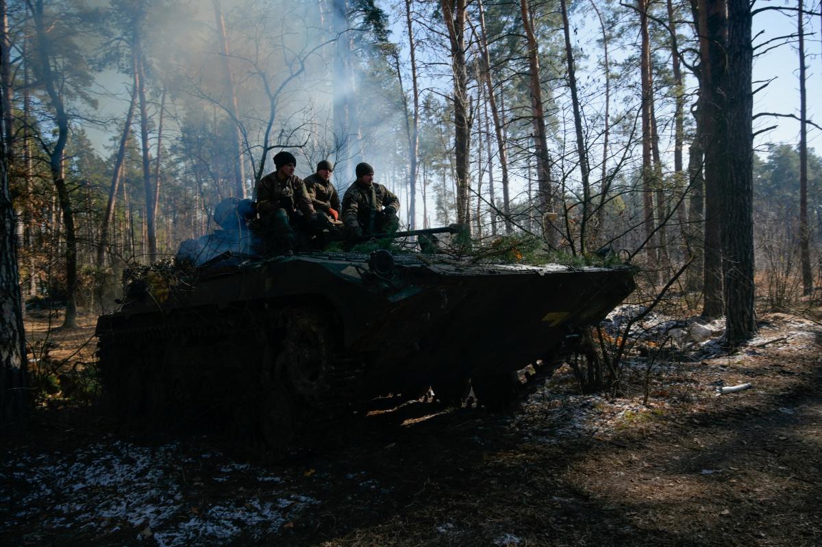 ЗСУ продовжували завдати нищівних ударів по угрупованнях військ ворога / фото REUTERS ЗСУ продовжували завдати нищівних ударів по угрупованнях військ ворога / фото REUTERS