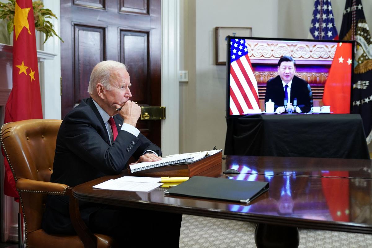 США і Китай визначать долю Росії в майбутній стратегічній угоді / фото getty images США і Китай визначать долю Росії в майбутній стратегічній угоді / фото getty images