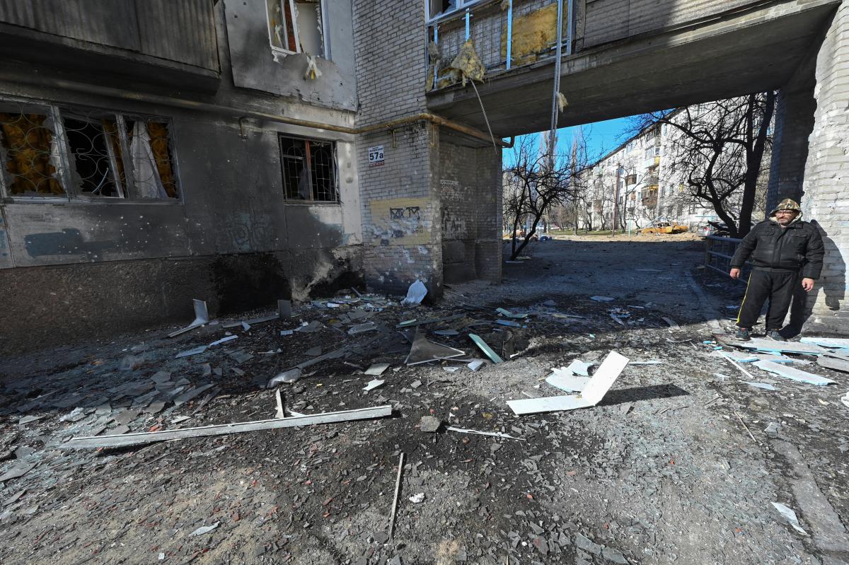 В Северодонецке продолжаются уличные бои / фото REUTERS В Северодонецке продолжаются уличные бои / фото REUTERS