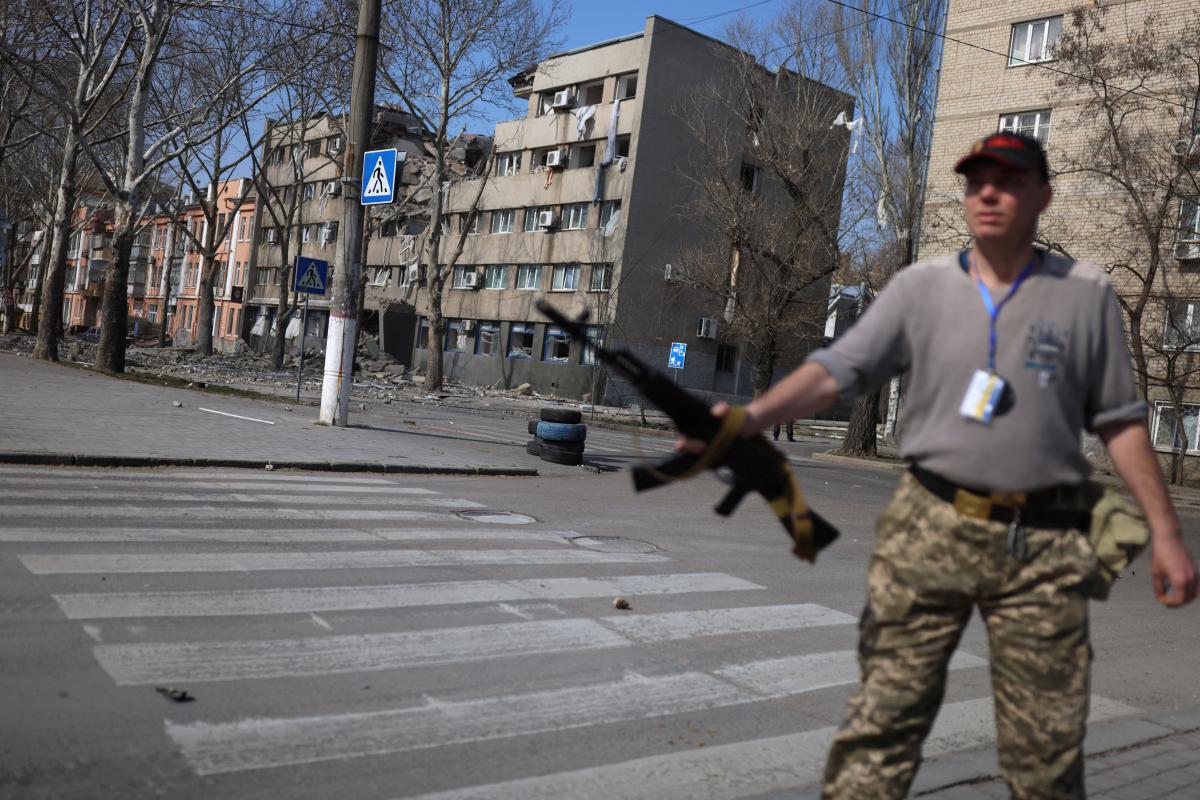 Оккупанты продолжают обстреливать Николаев / фото REUTERS
