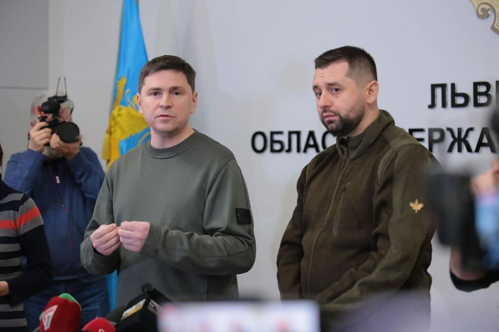 Подоляк объяснил, в чем трудности переговоров с РФ \ фото president.gov.ua Подоляк объяснил, в чем трудности переговоров с РФ \ фото president.gov.ua