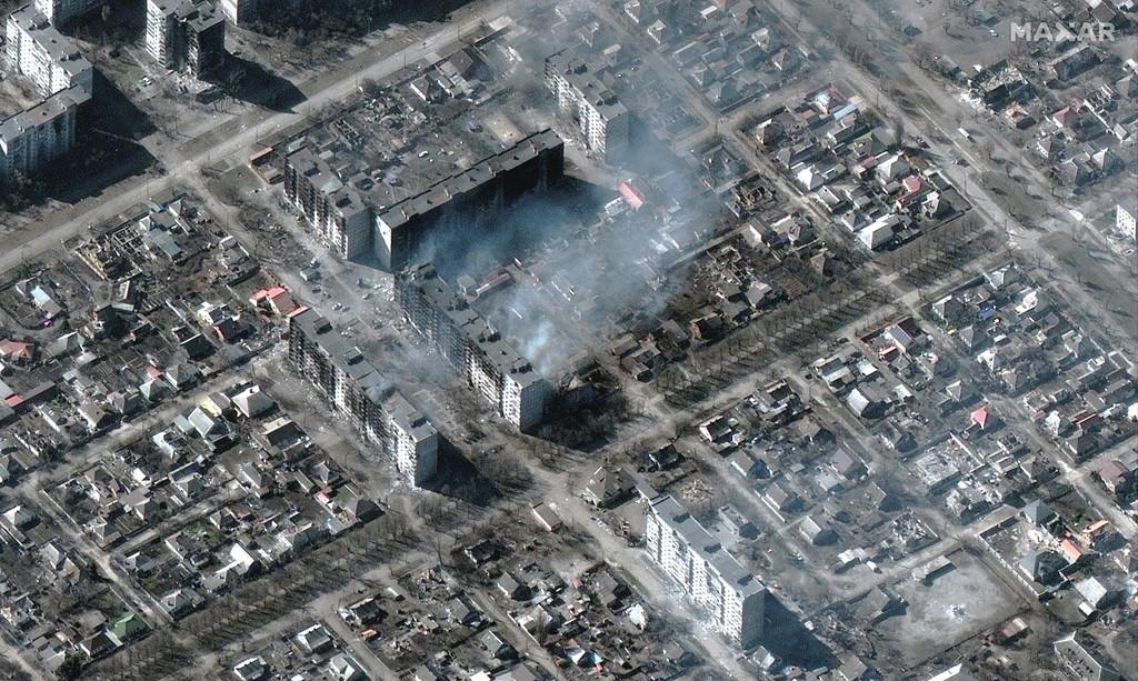 Так выглядит Мариуполь после многочисленных российских обстрелов / фото Maxar Technologies