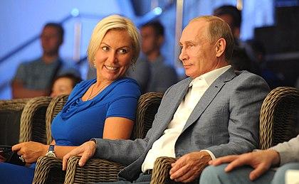 Наталья Рогозина и Владимир Путин / ru.wikipedia.org