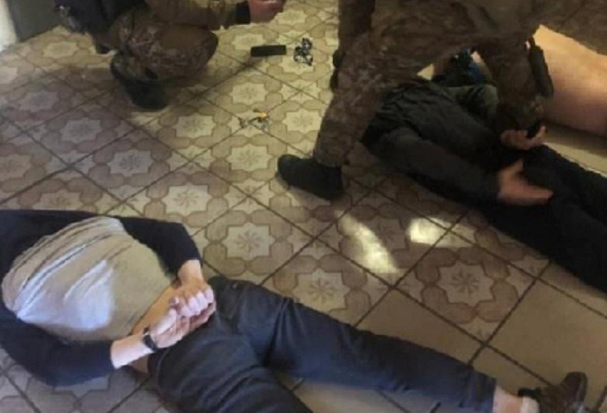 У Києві затримали чотирьох представників ДРГ, які знімали блокпости та інші військові об'єкти / фото Національної поліції У Києві затримали чотирьох представників ДРГ, які знімали блокпости та інші військові об'єкти / фото Національної поліції