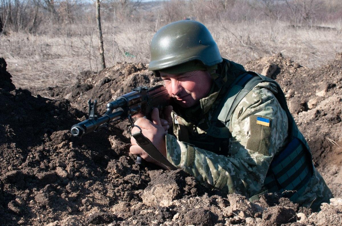Потерпев ряд неудач, российская армия бежала из Тростянца / фото REUTERS Потерпев ряд неудач, российская армия бежала из Тростянца / фото REUTERS