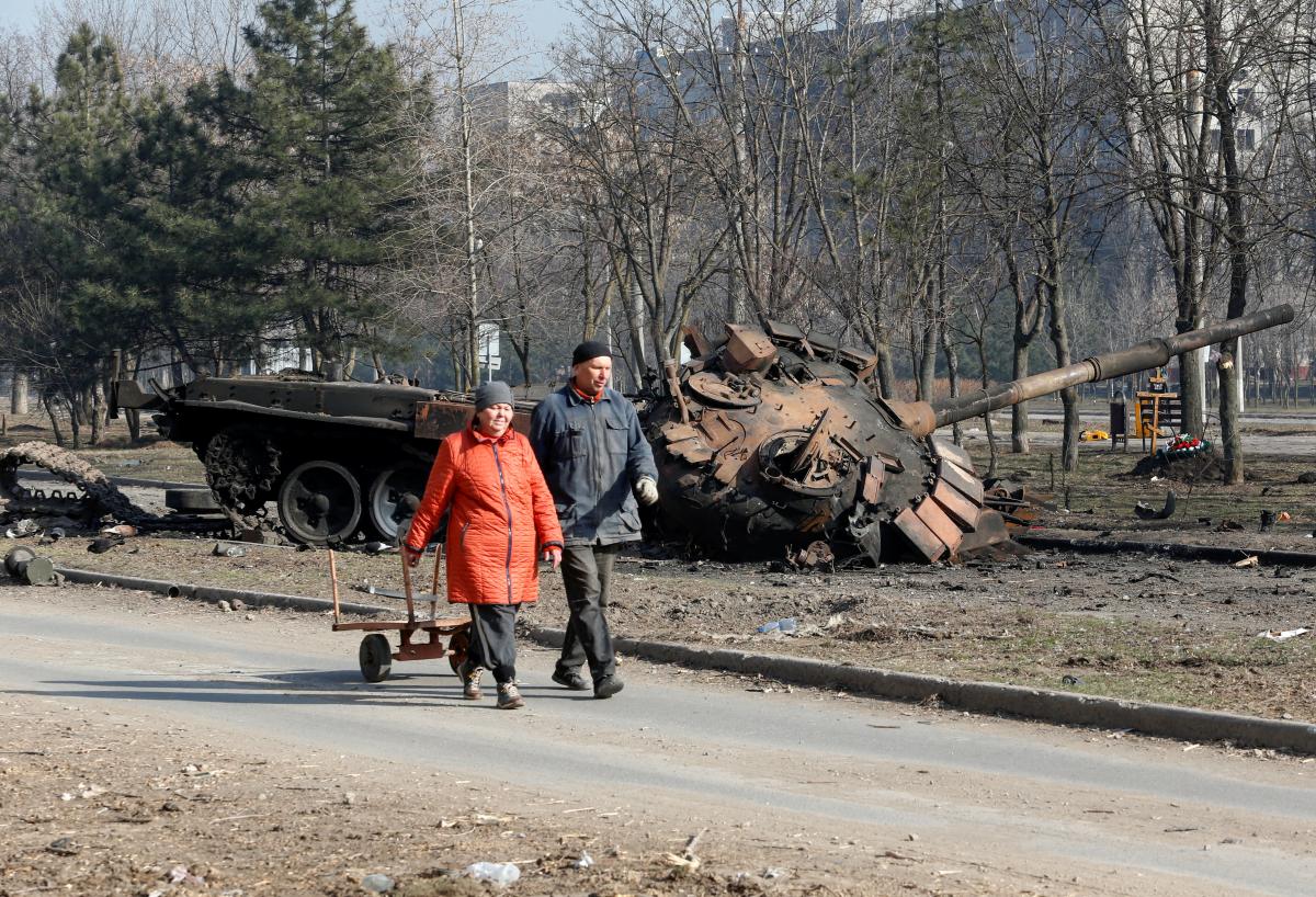 Що відбувається у Маріуполі сьогодні? / фото REUTERS Що відбувається у Маріуполі сьогодні? / фото REUTERS