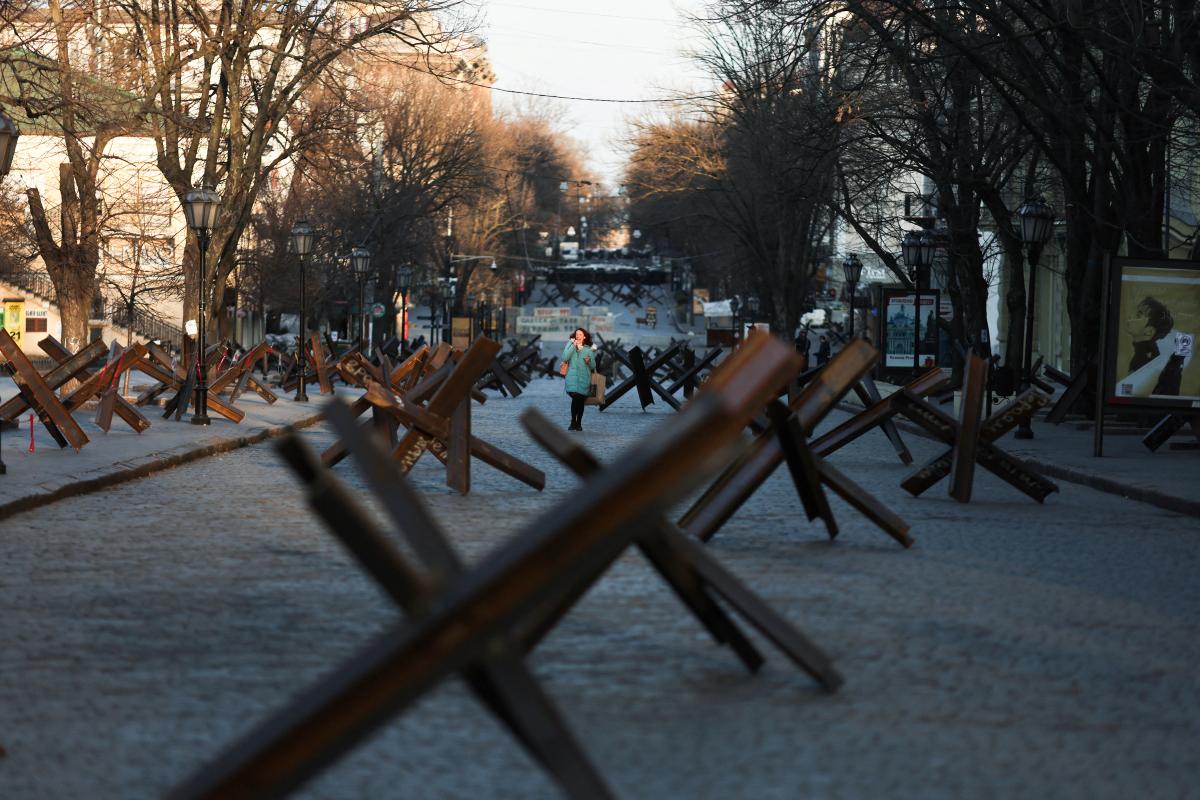 В Одессе фейковое объединение призывало к реанимации СССР / фото REUTERS В Одессе фейковое объединение призывало к реанимации СССР / фото REUTERS